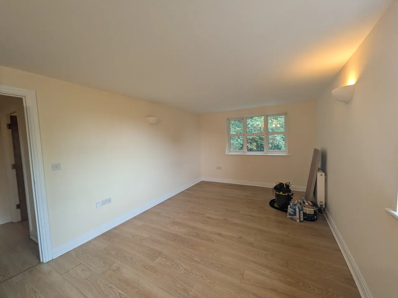 Garlands road, RH1, photo 4