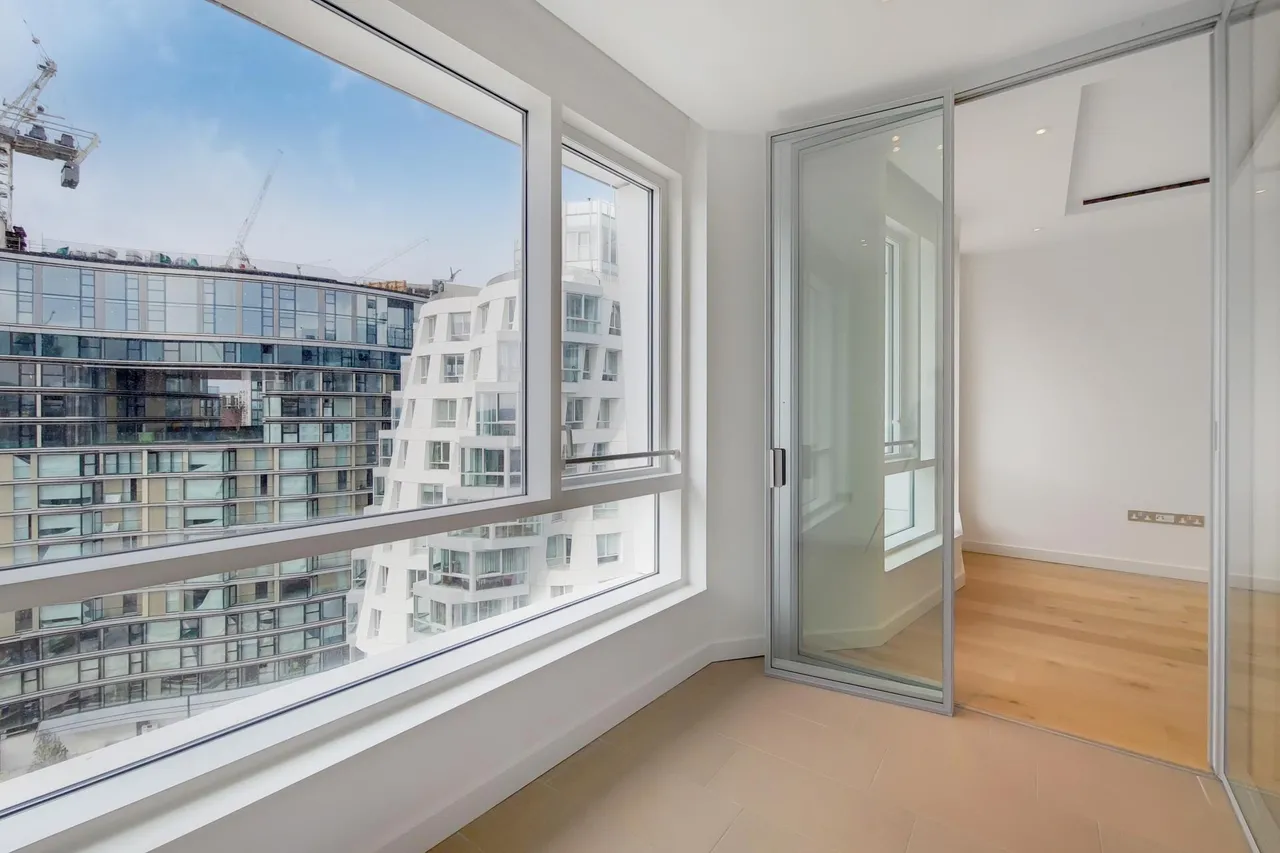 Prospect Way, London, SW11, photo 5