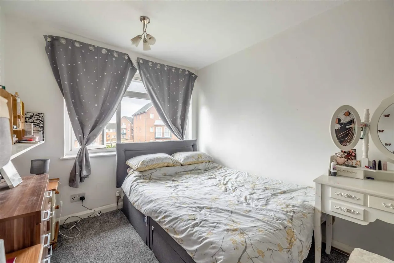 Montpellier Court, St. Leonards Road, Windsor, Berkshire, SL4 3DQ, photo 7