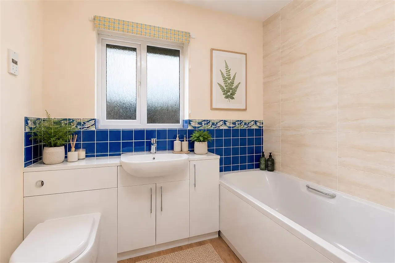 Oak Road, Chippenham, SN14, photo 14