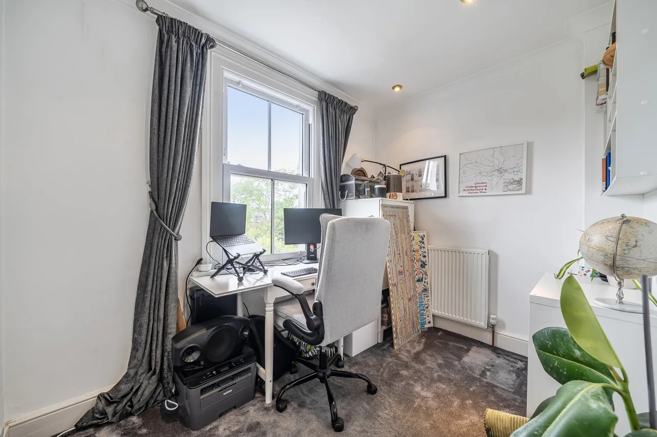 Rickmansworth Road, Northwood, HA6, photo 10