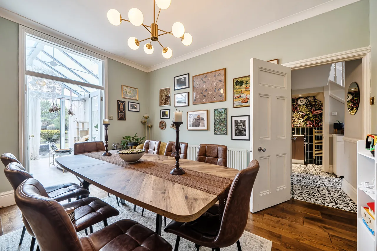 Rickmansworth Road, Northwood, HA6, photo 3