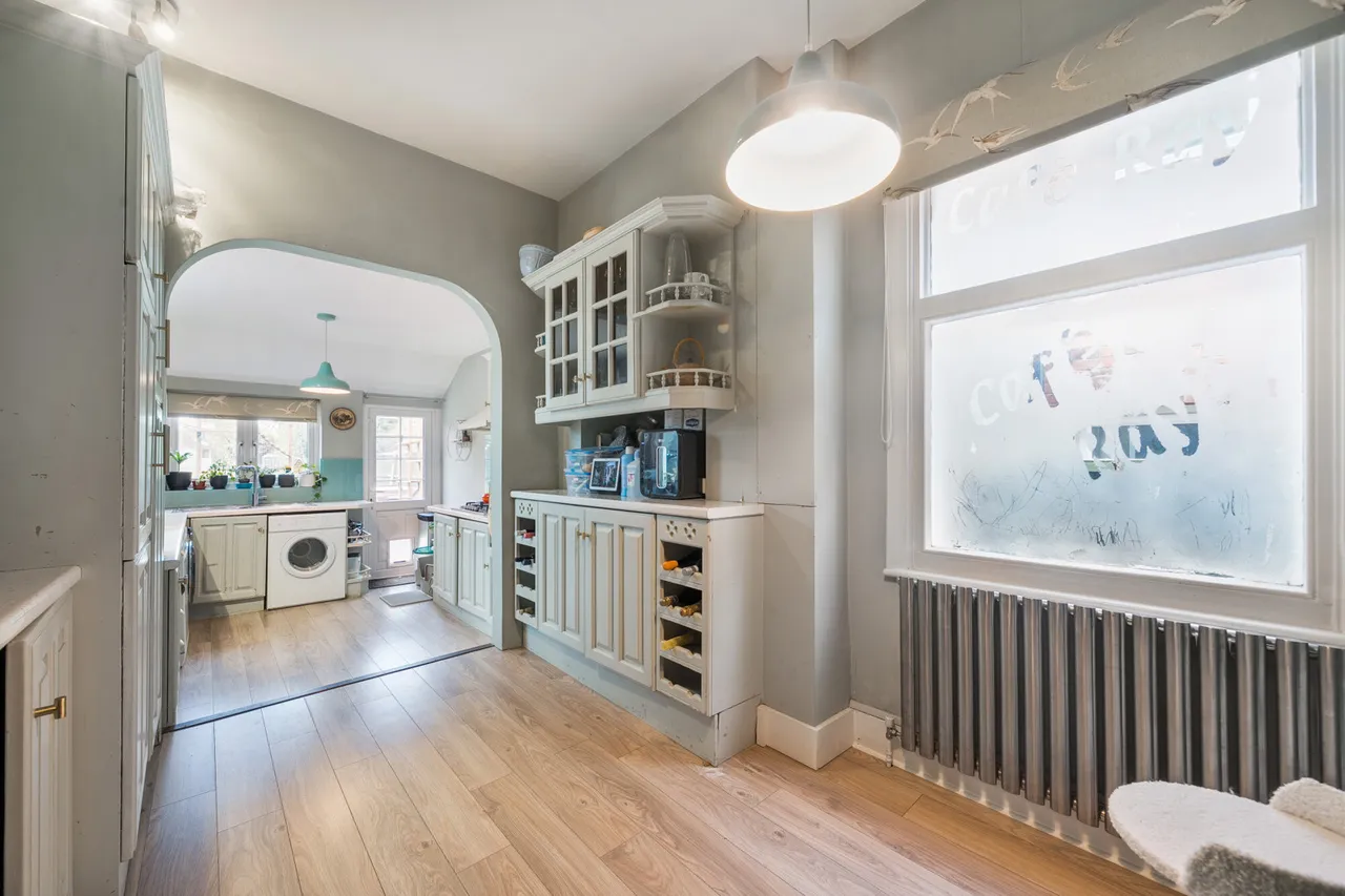 Rickmansworth Road, Northwood, HA6, photo 8