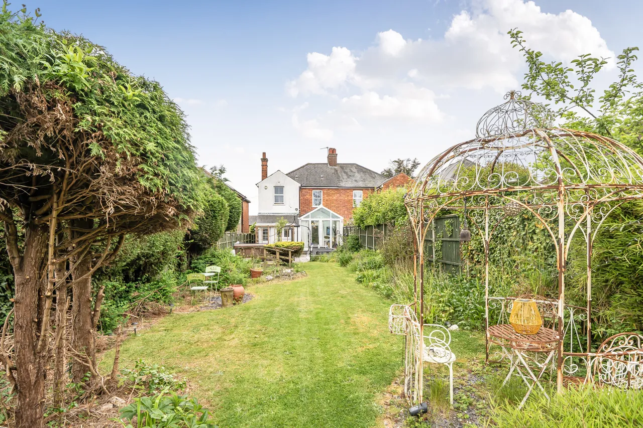 Rickmansworth Road, Northwood, HA6, photo 23