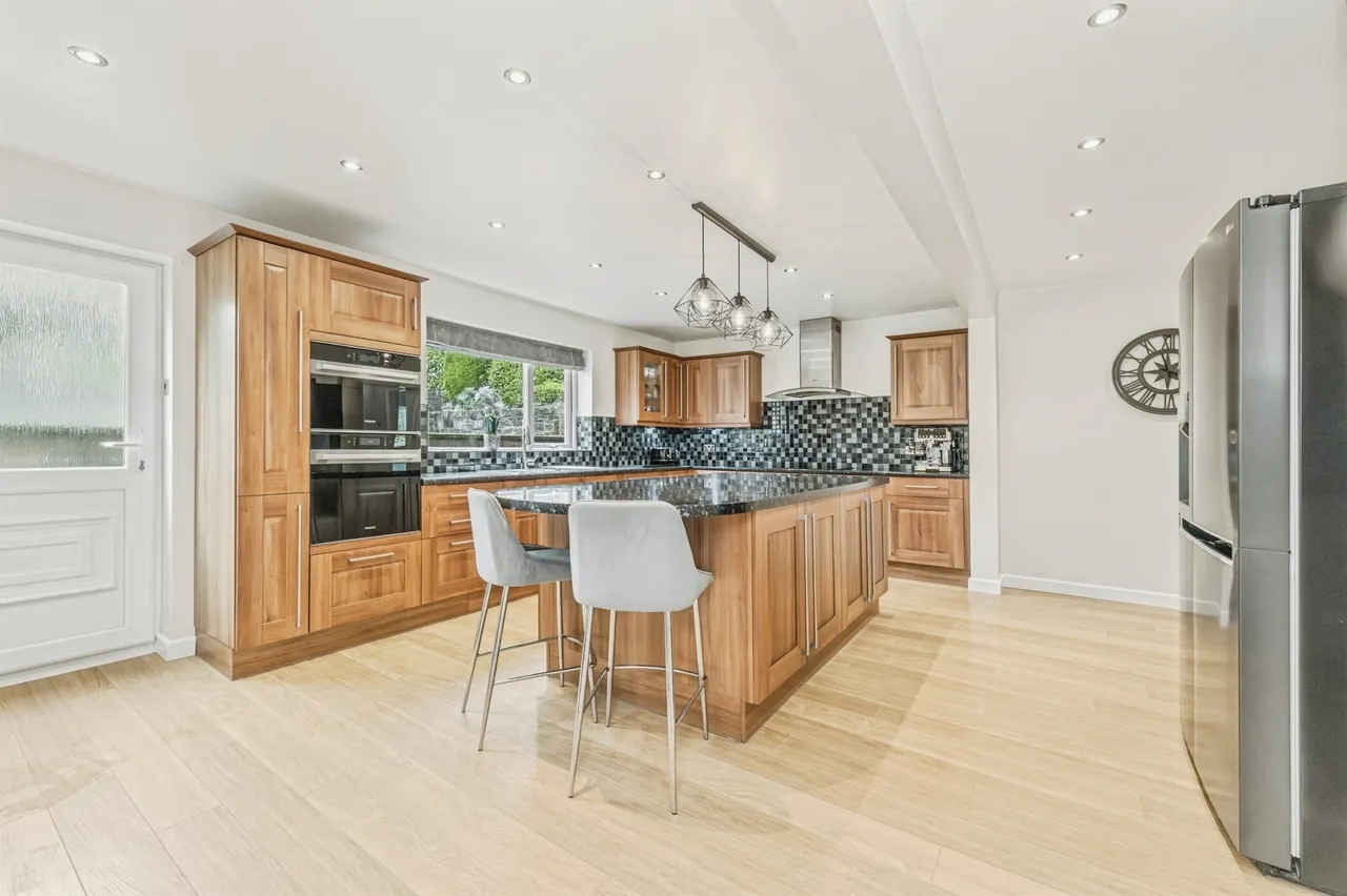 Greenhill Bank Road, Holmfirth, photo 3