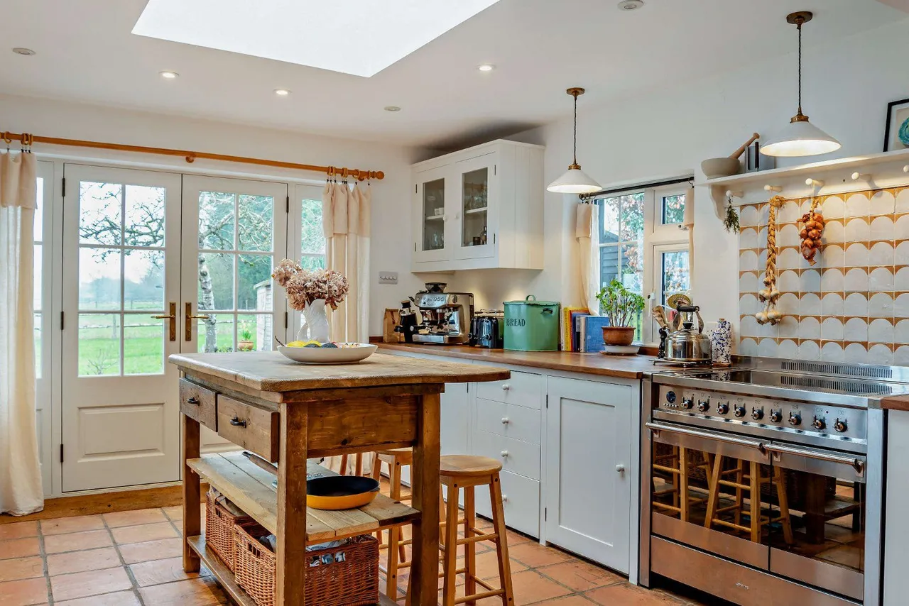Wheatsheaf Road, Henfield, West Sussex, BN5 9AS, photo 8