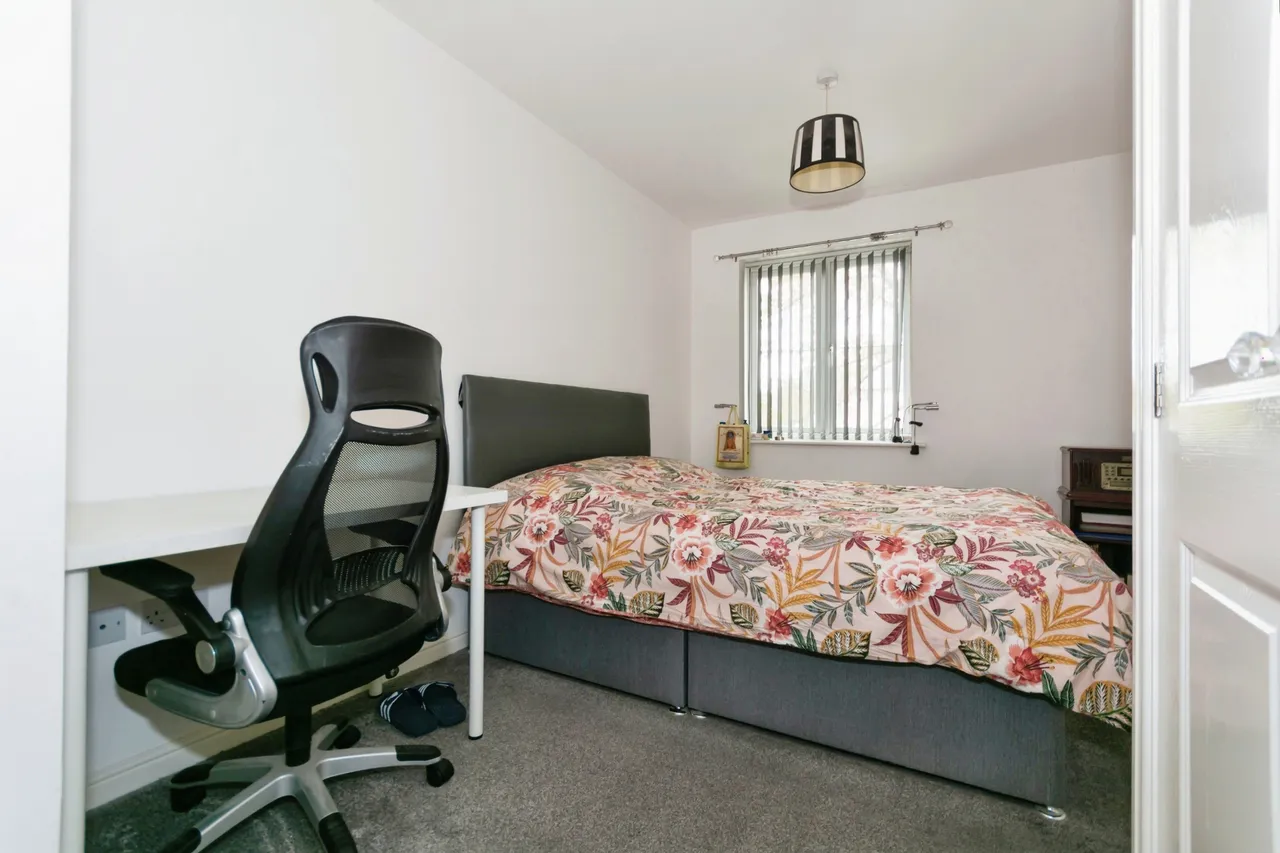 Collingtree Court, Solihull, West Midlands, B92, photo 4