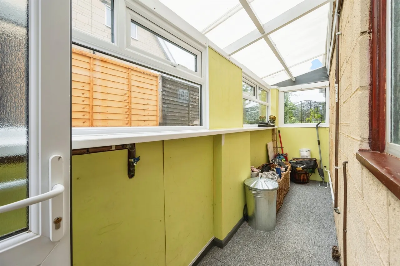 The Ridings, Kington St. Michael, SN14, photo 10