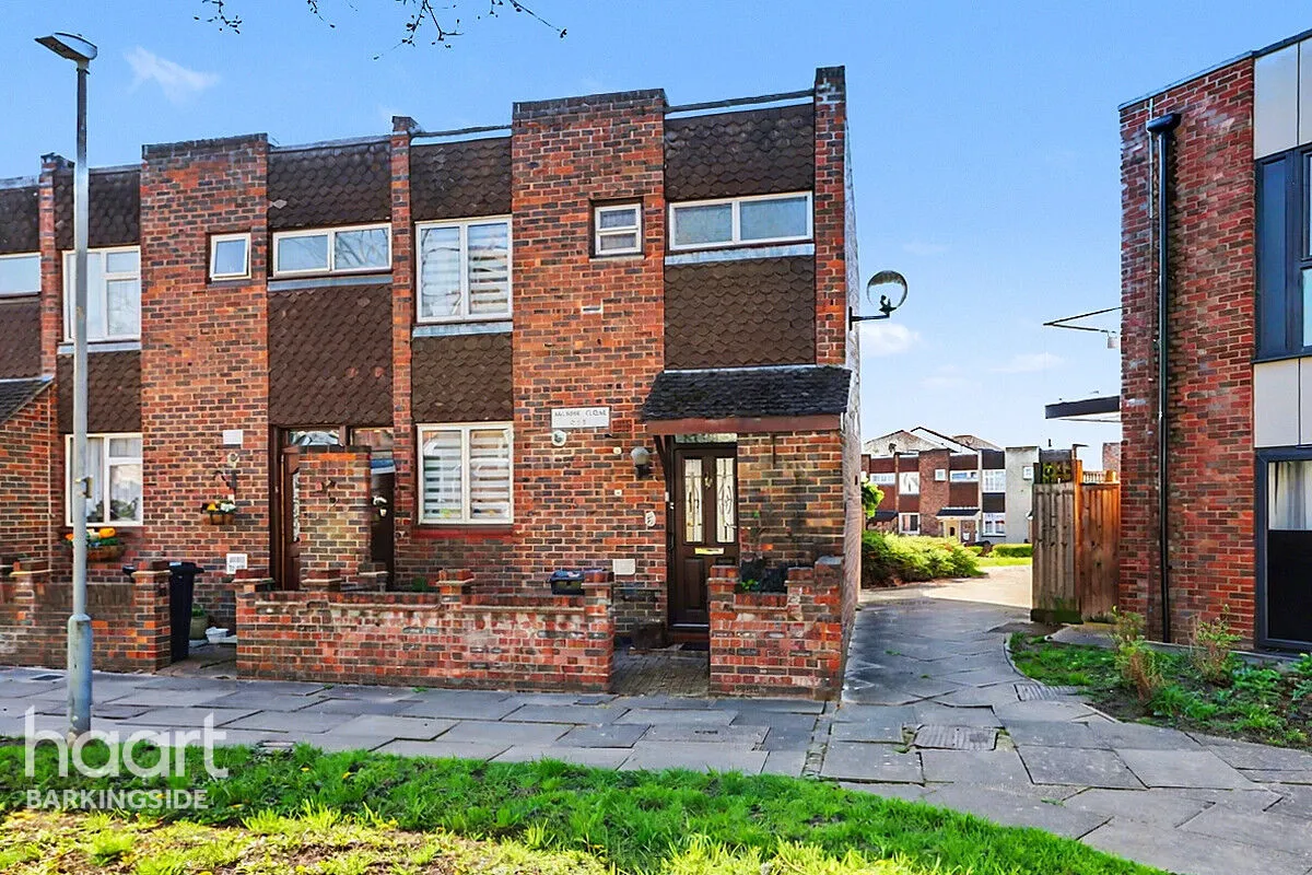3 bed house for sale, Haldon Close, Chigwell, IG7