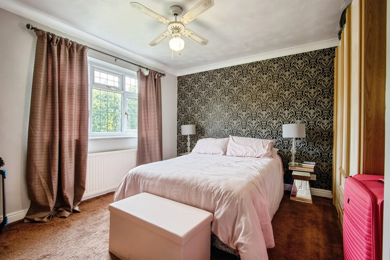 Rein Court, Aberford, LS25, photo 14