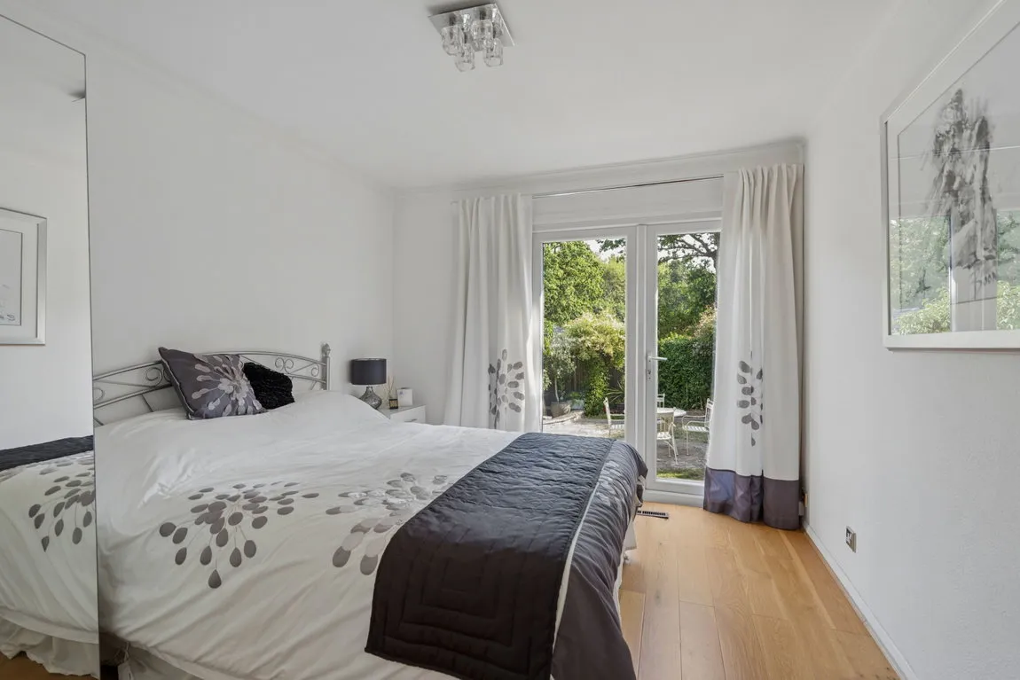 Curzon Place, Pinner, HA5, photo 11