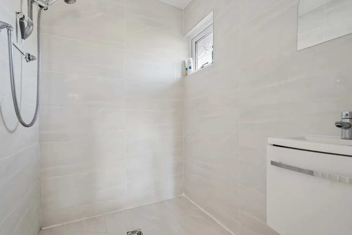 Curzon Place, Pinner, HA5, photo 14