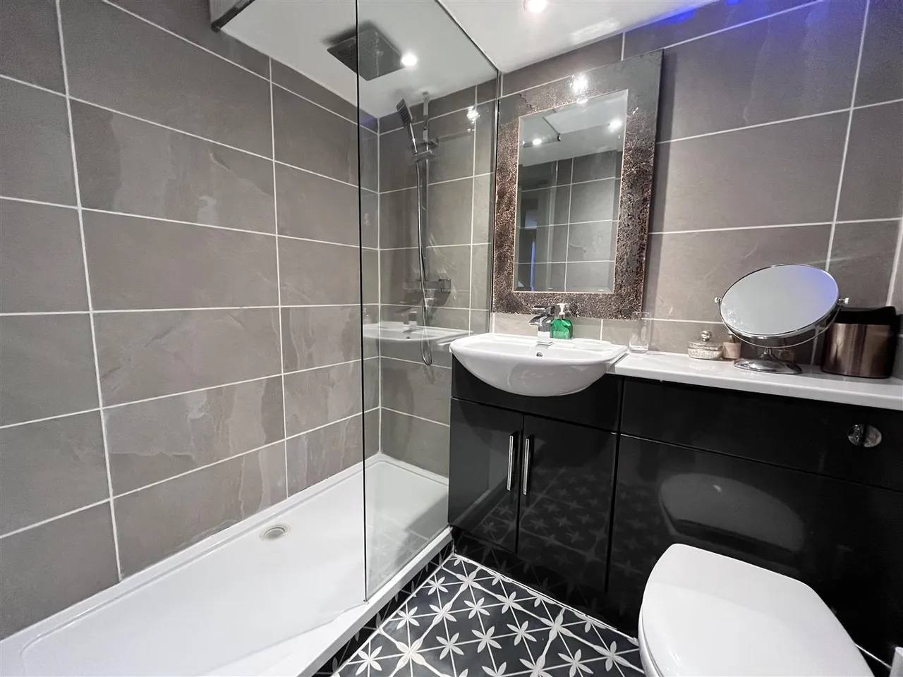 Clifton Street, Alderley Edge, SK9, photo 3