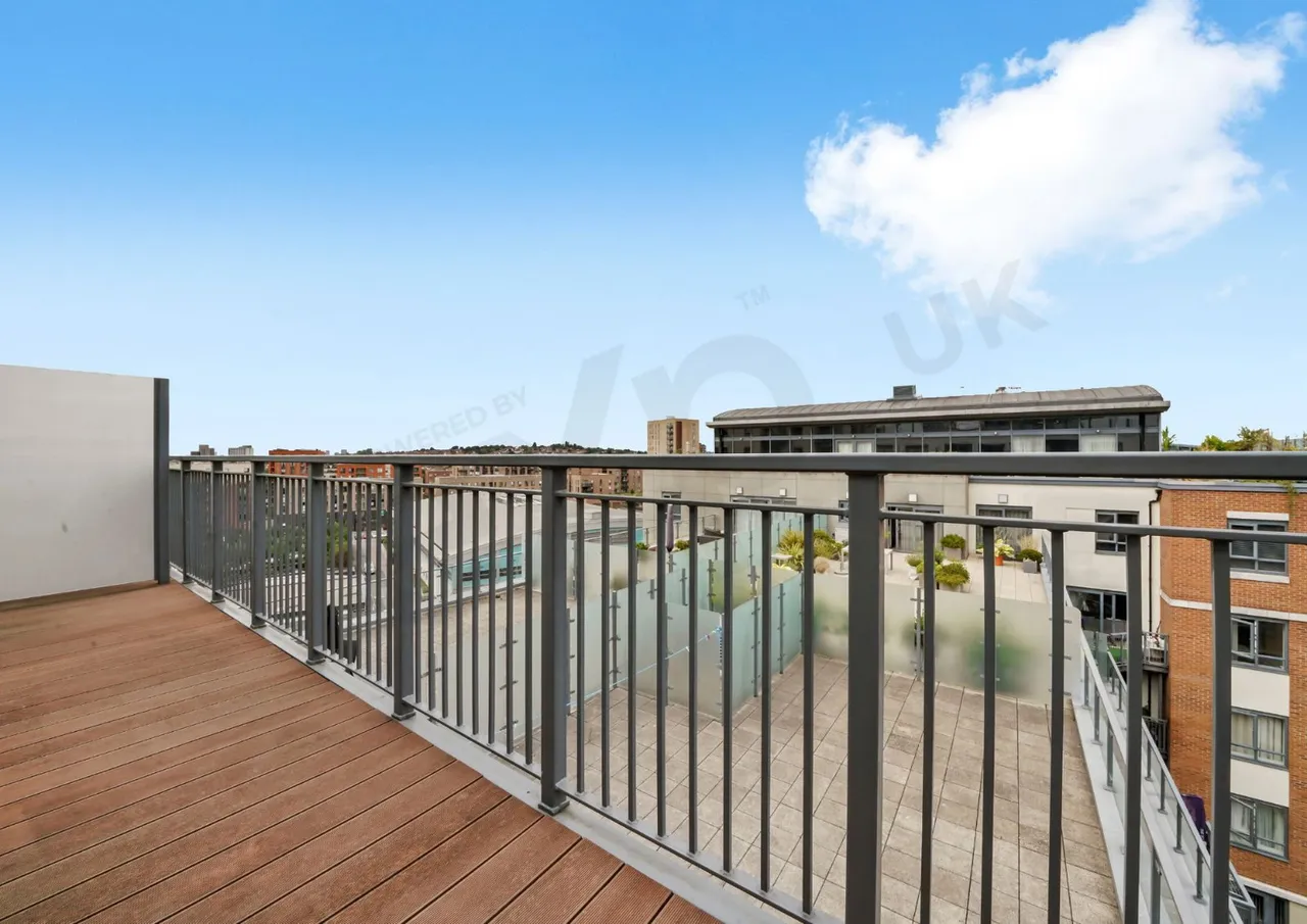 Aerodrome Road, Colindale, NW9, photo 4