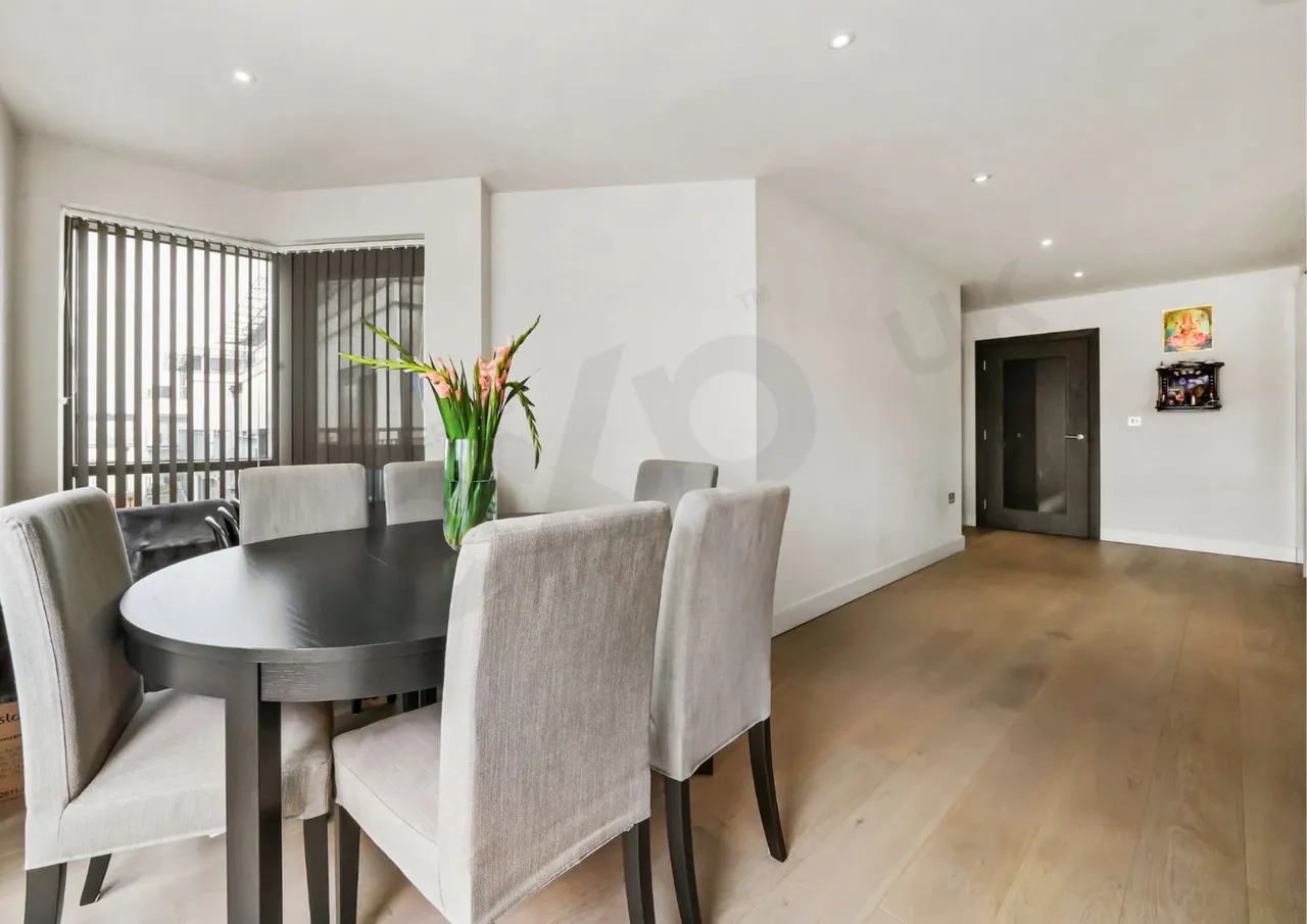 Aerodrome Road, Colindale, NW9, photo 6