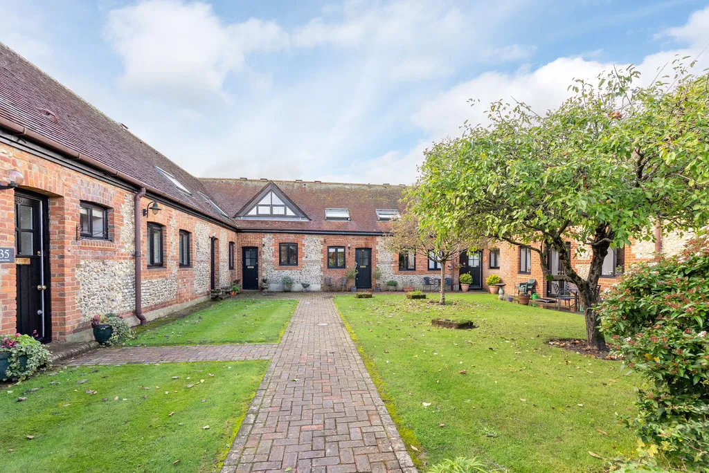 Glebe Road, Dorking, RH4, photo 11