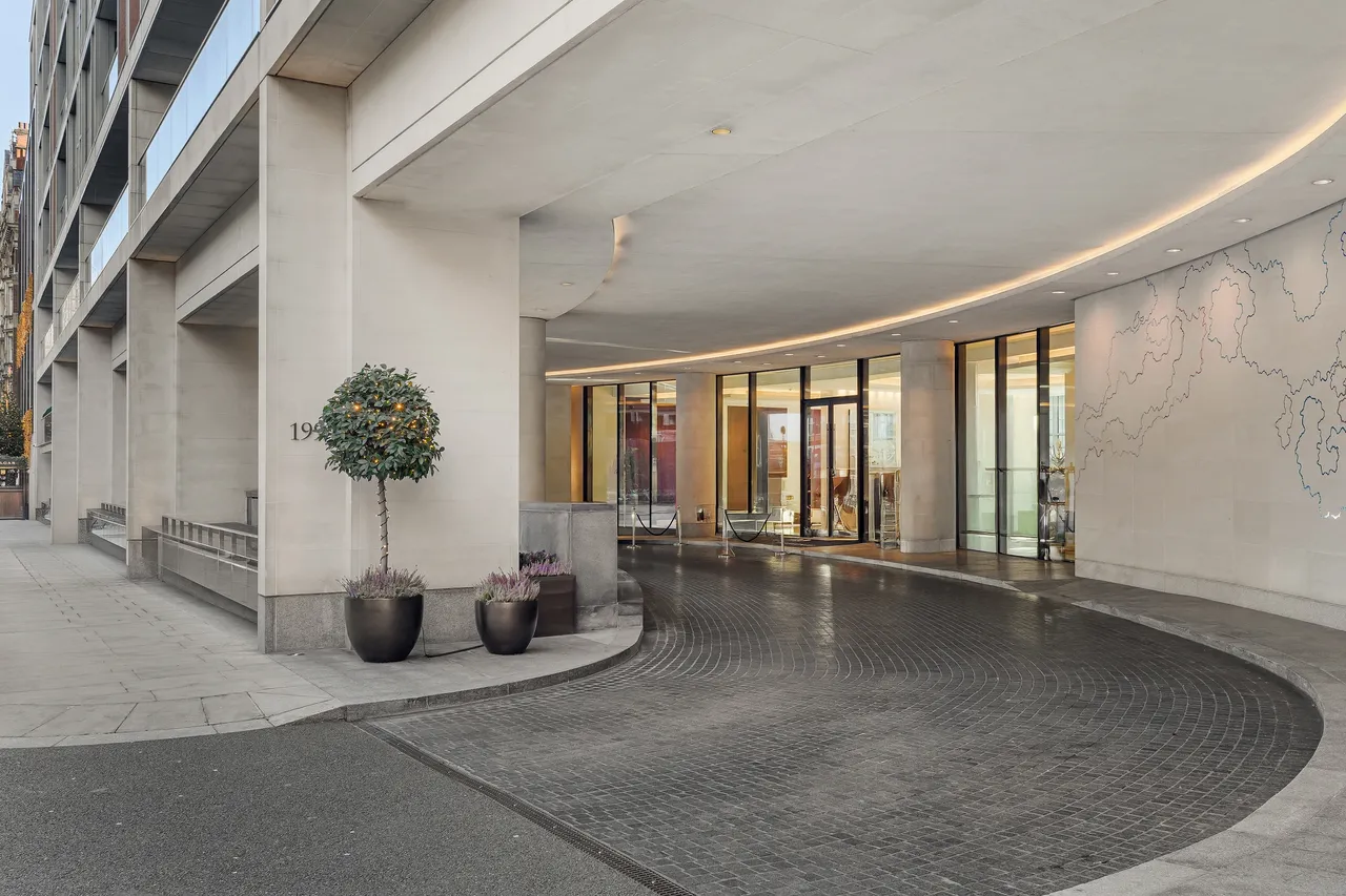 The Knightsbridge Apartments, Knightsbridge, SW7, photo 21