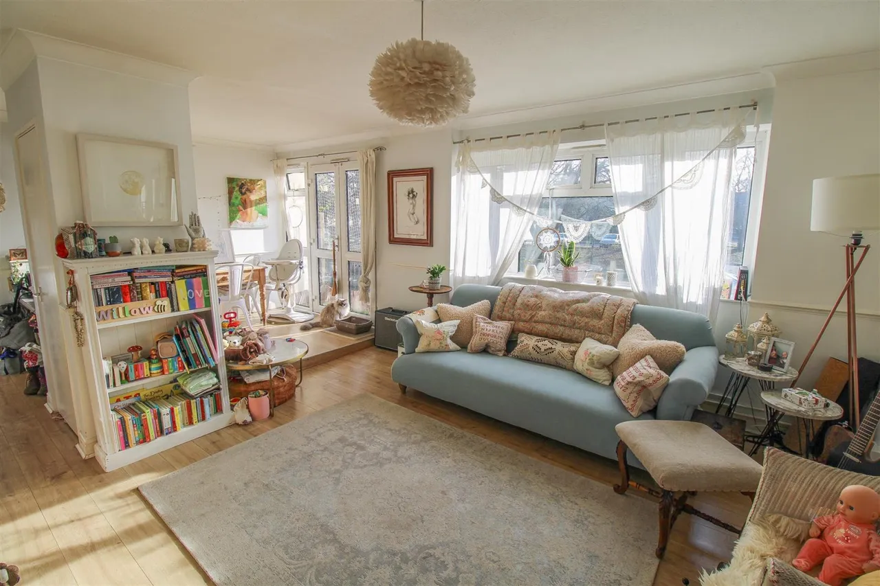 Tanys Dell, Harlow, CM20, photo 5