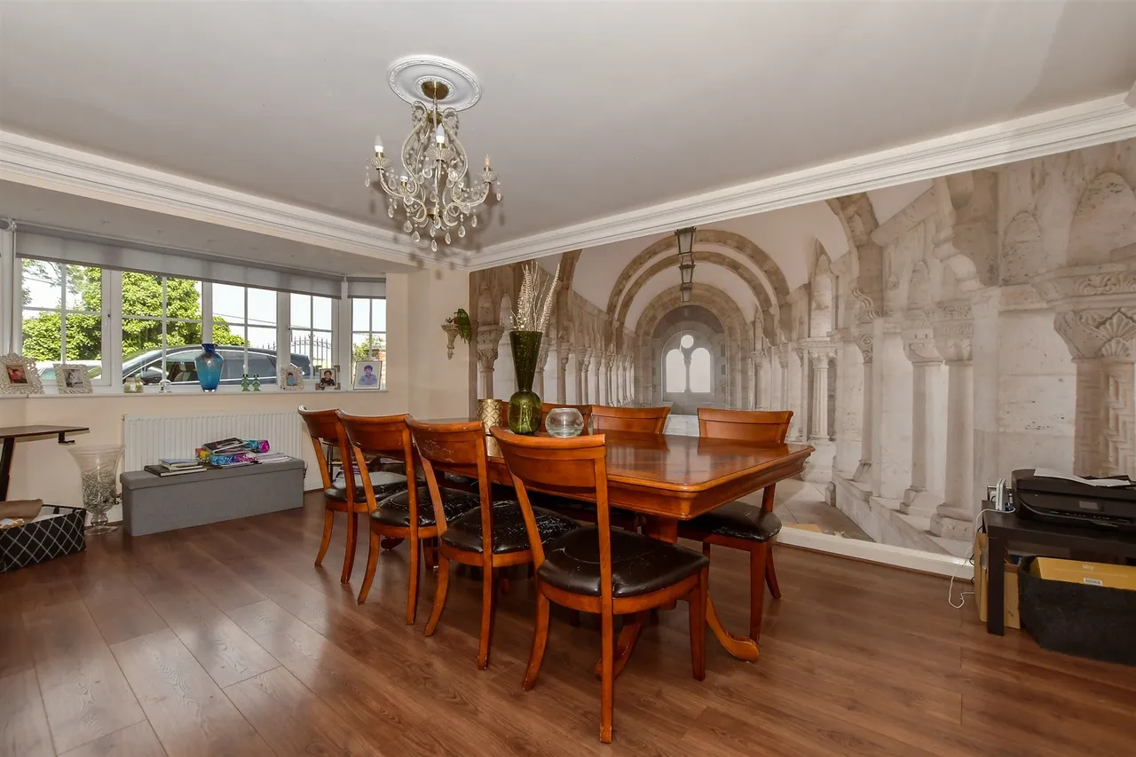 London Road, West Kingsdown, TN15, photo 2