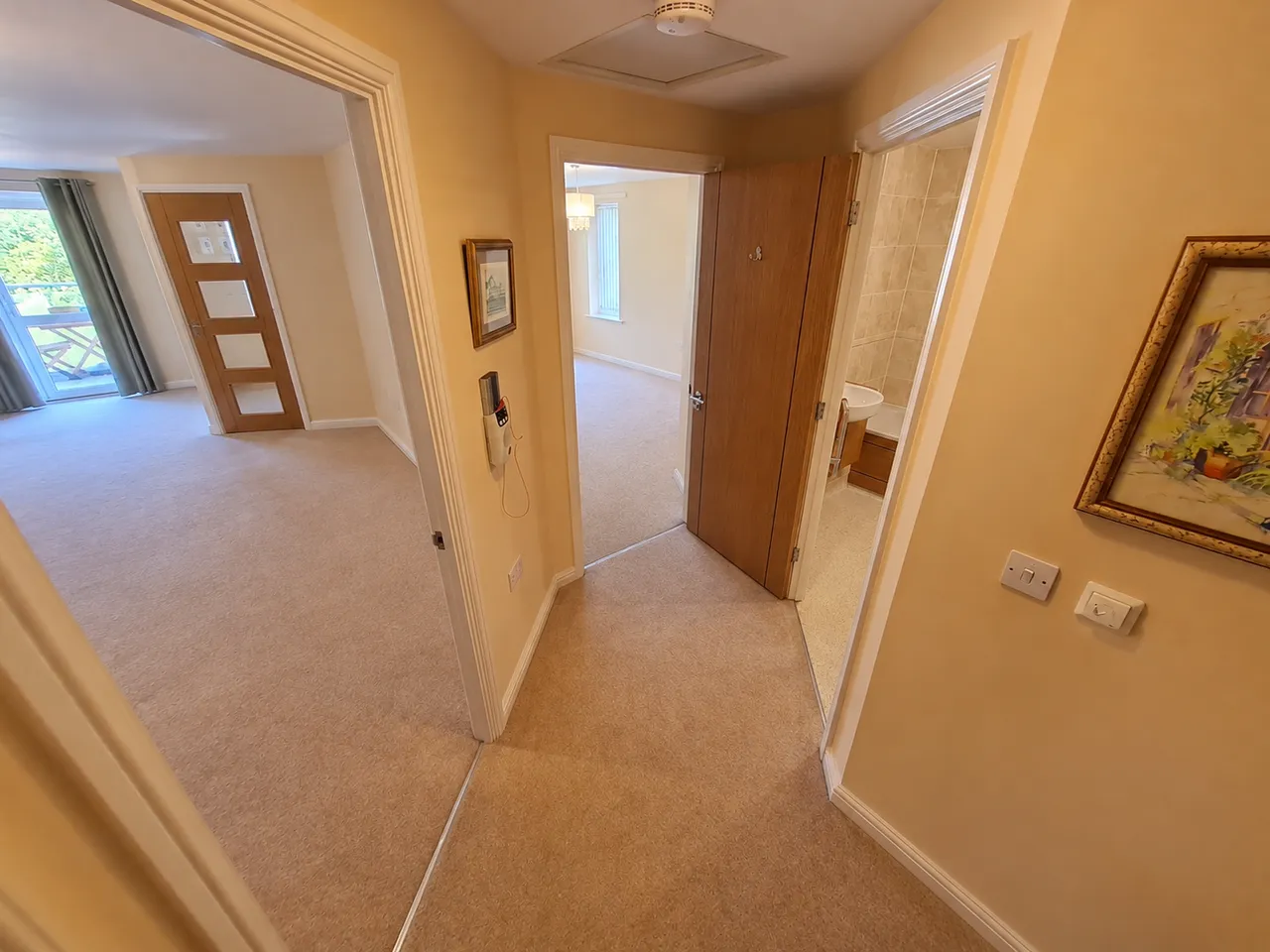 Somers Brook Court, Retirement Apartment, PO30, photo 6