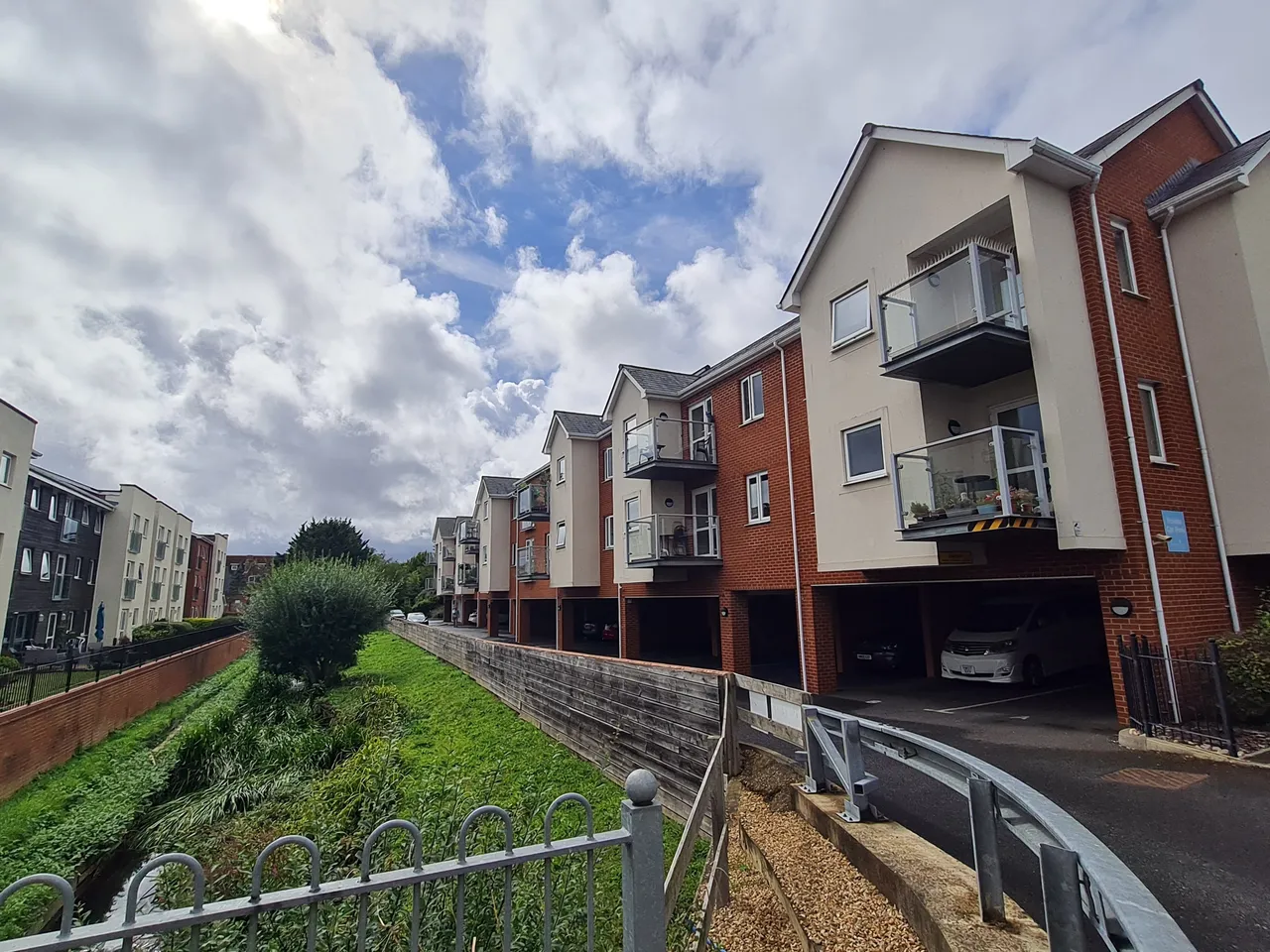 Somers Brook Court, Retirement Apartment, PO30, photo 14
