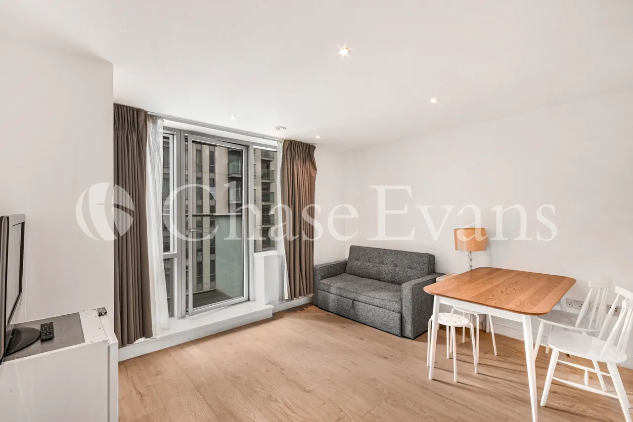 1 bed flat to rent, Pan Peninsula Square, Canary Wharf, E14