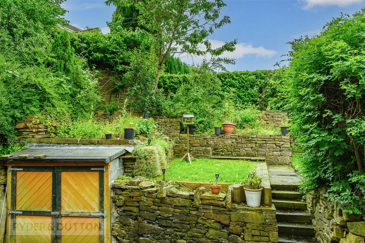Lane Top, Linthwaite, HD7, photo 14