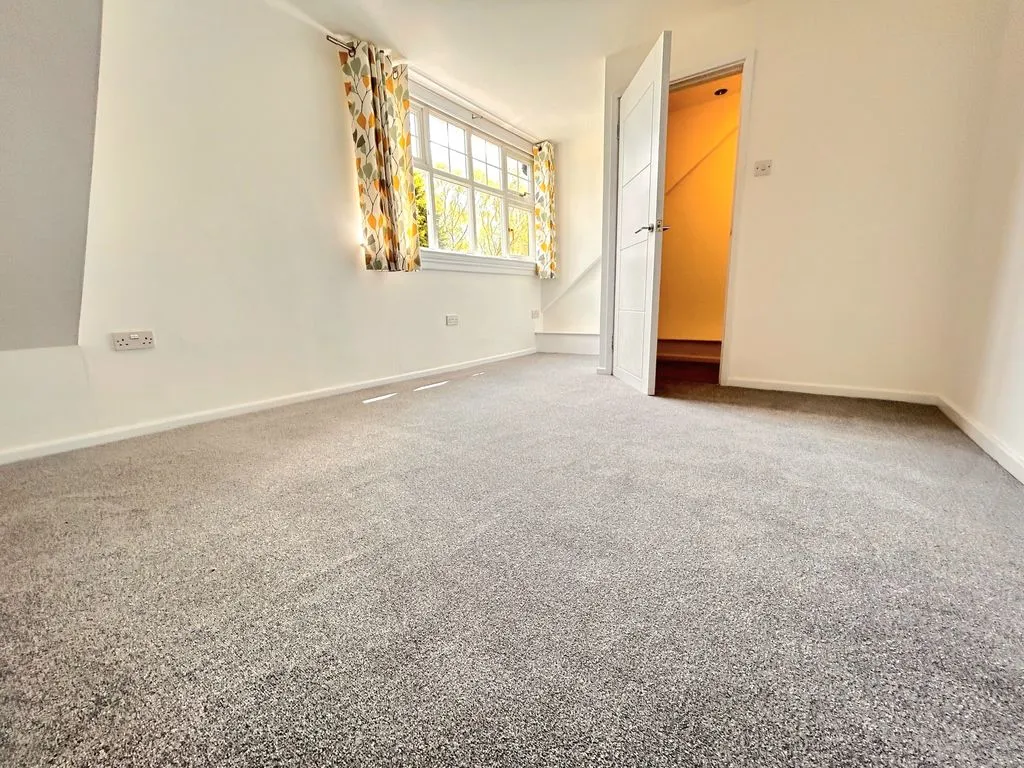 Mayfield Road, Sutton Coldfield, B73, photo 29
