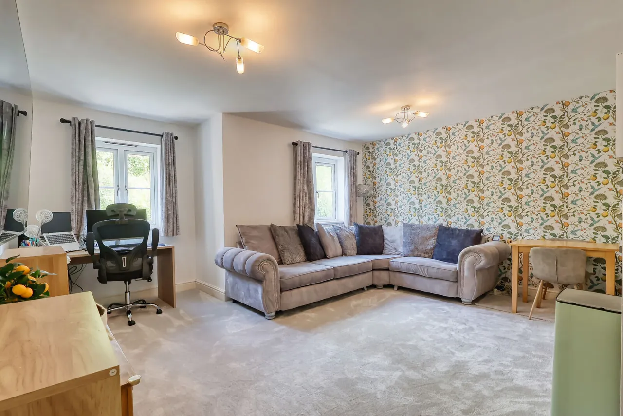 Freer Crescent, High Wycombe, HP13, photo 4