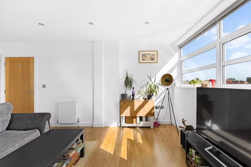 Bridge Street, Walton-On-Thames KT12 1AG, photo 13