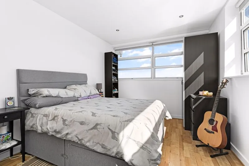 Bridge Street, Walton-On-Thames KT12 1AG, photo 10