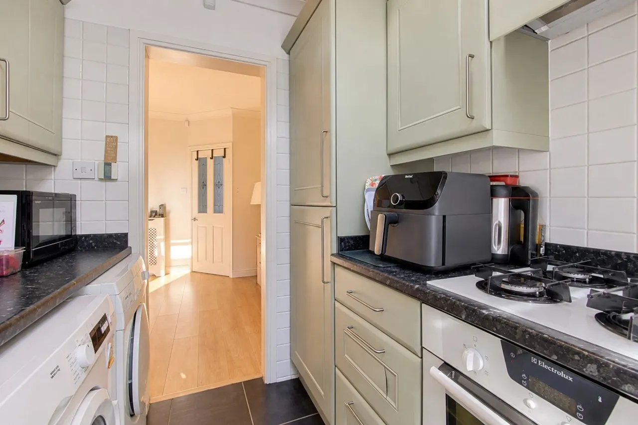Slade Lane, Brighouse, HD6, photo 6