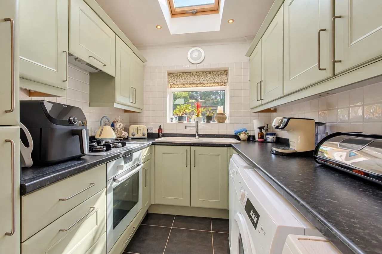 Slade Lane, Brighouse, HD6, photo 7