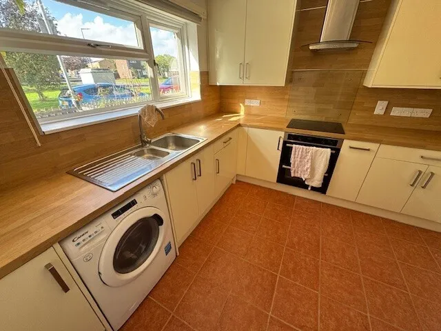 Cerney Lane, BS11, photo 13
