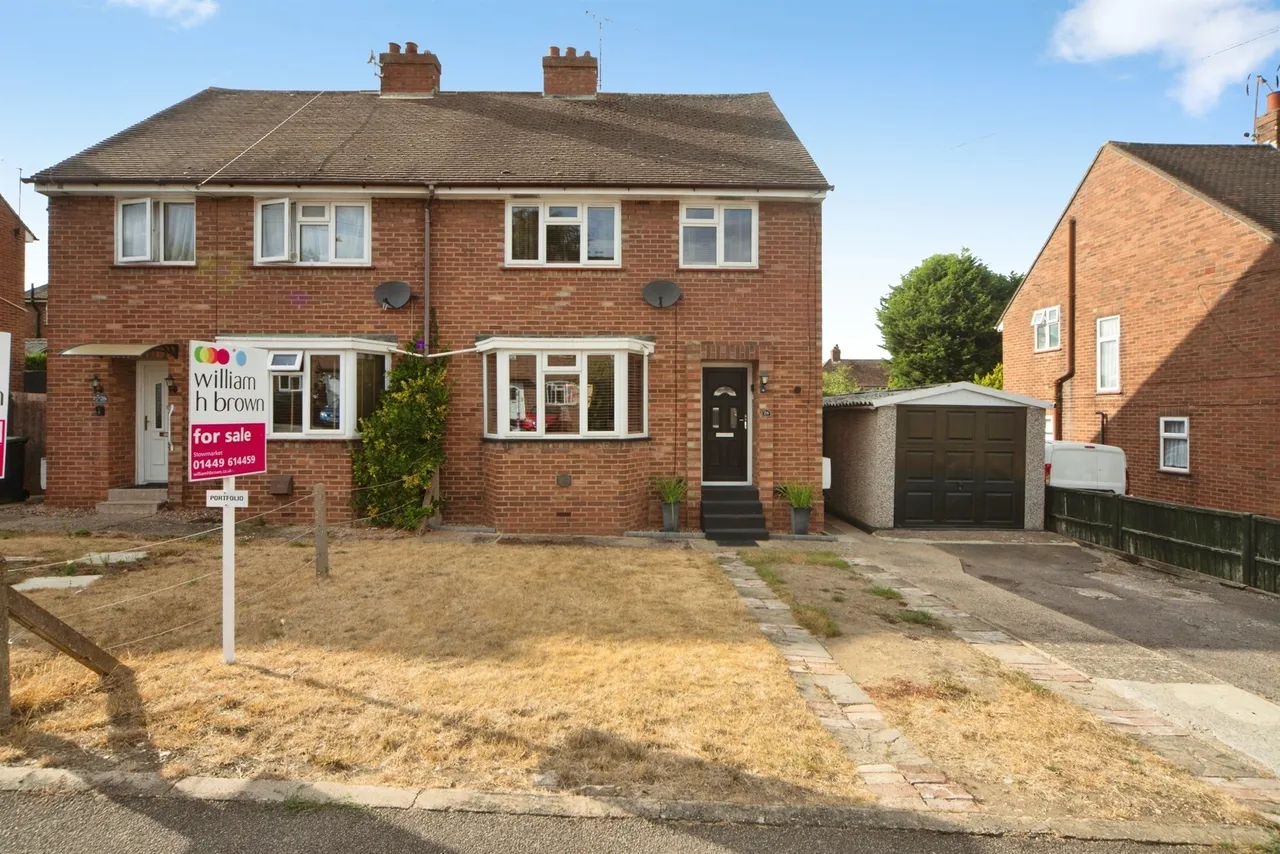 3 bed house for sale — St. Edmunds Road, Stowmarket