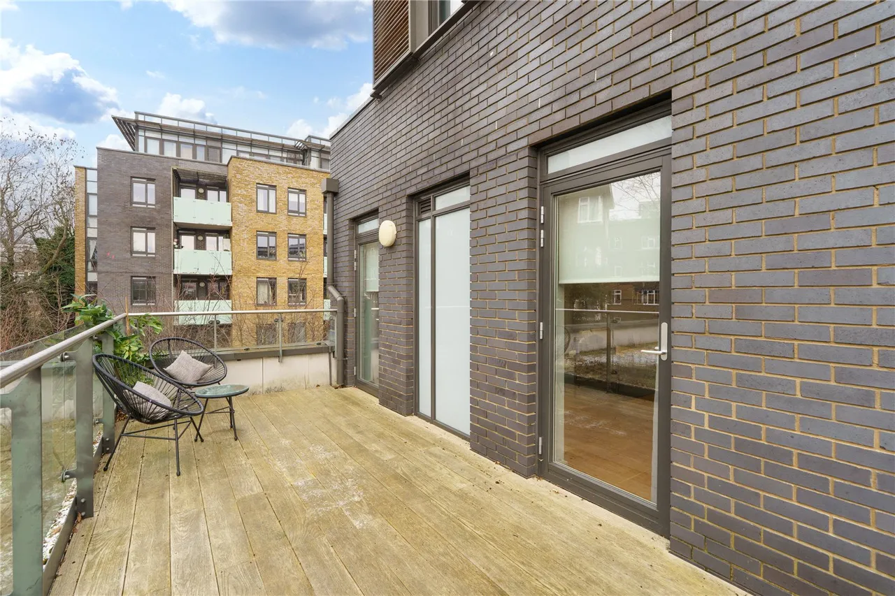 Benjamin House, Cecil Grove, St John's Wood, London, NW8 7EF, photo 4