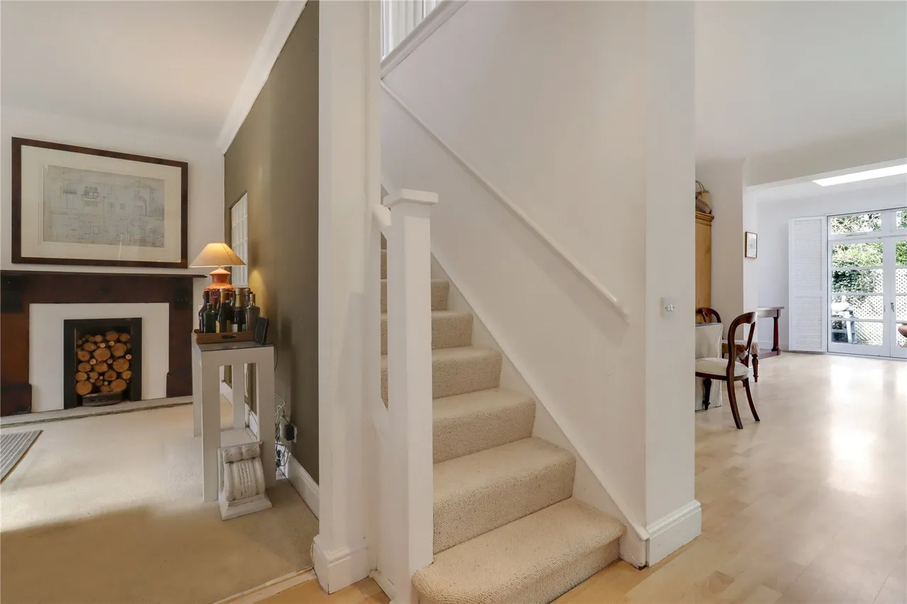 Kennel Lane, Windlesham, Surrey, GU20 6AA, photo 11