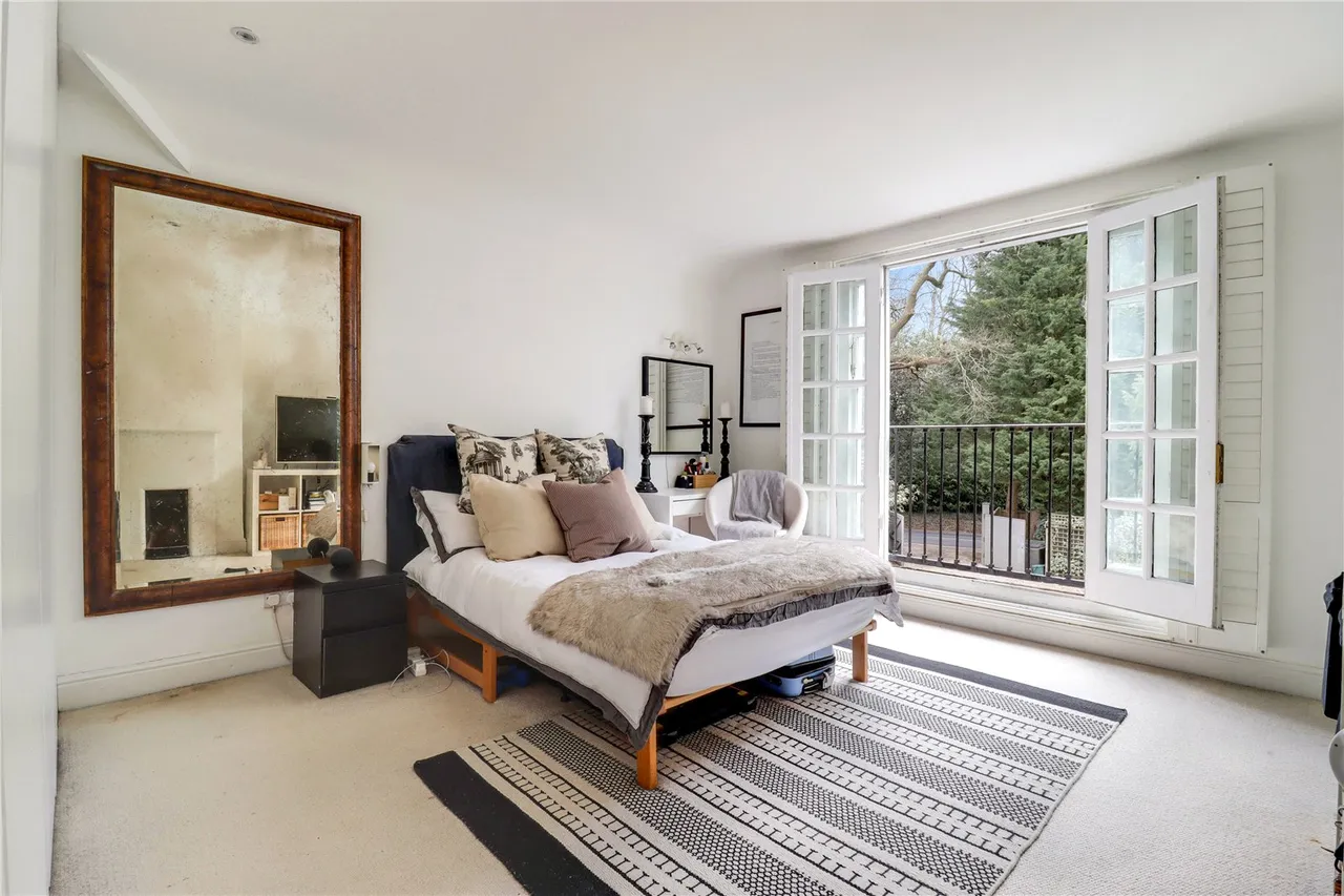 Kennel Lane, Windlesham, Surrey, GU20 6AA, photo 20
