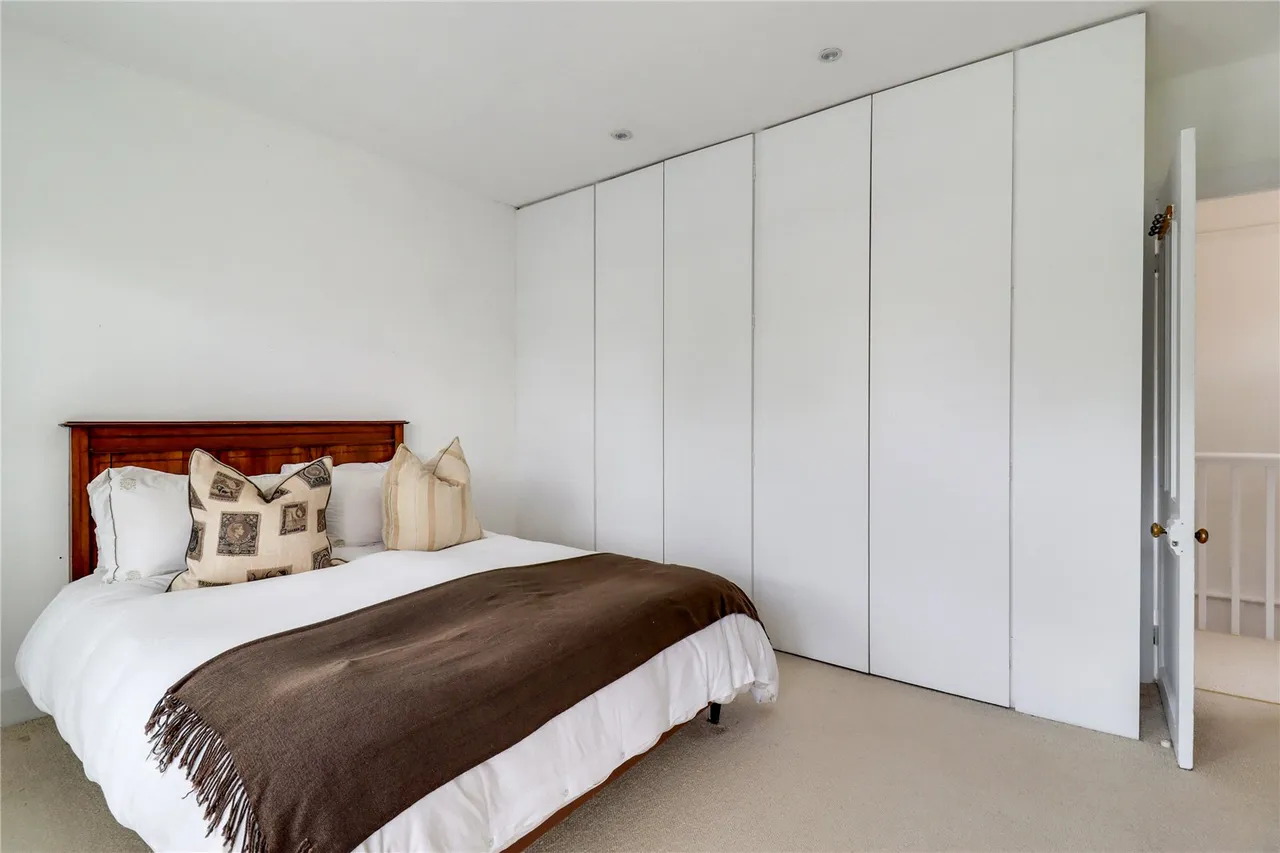 Kennel Lane, Windlesham, Surrey, GU20 6AA, photo 15
