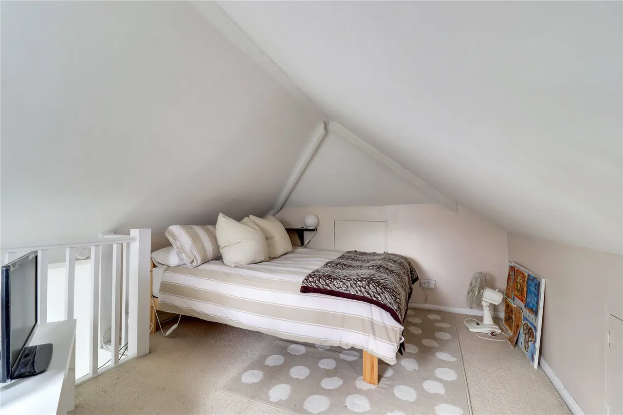 Kennel Lane, Windlesham, Surrey, GU20 6AA, photo 19