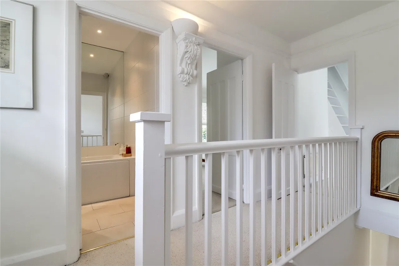 Kennel Lane, Windlesham, Surrey, GU20 6AA, photo 22