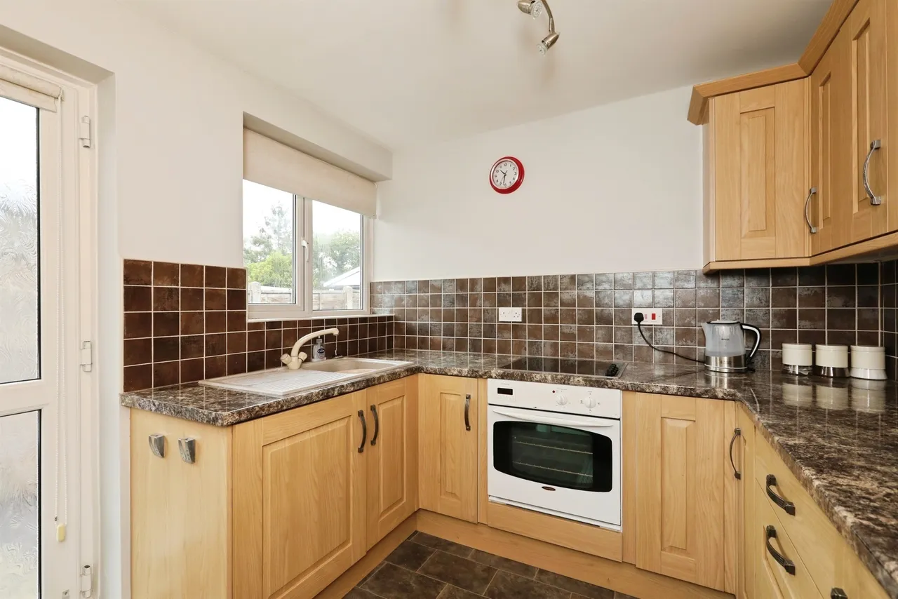 Ulverston Avenue, Askern, Doncaster, photo 5