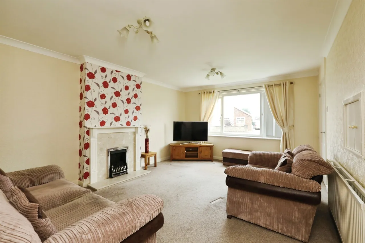 Ulverston Avenue, Askern, Doncaster, photo 2