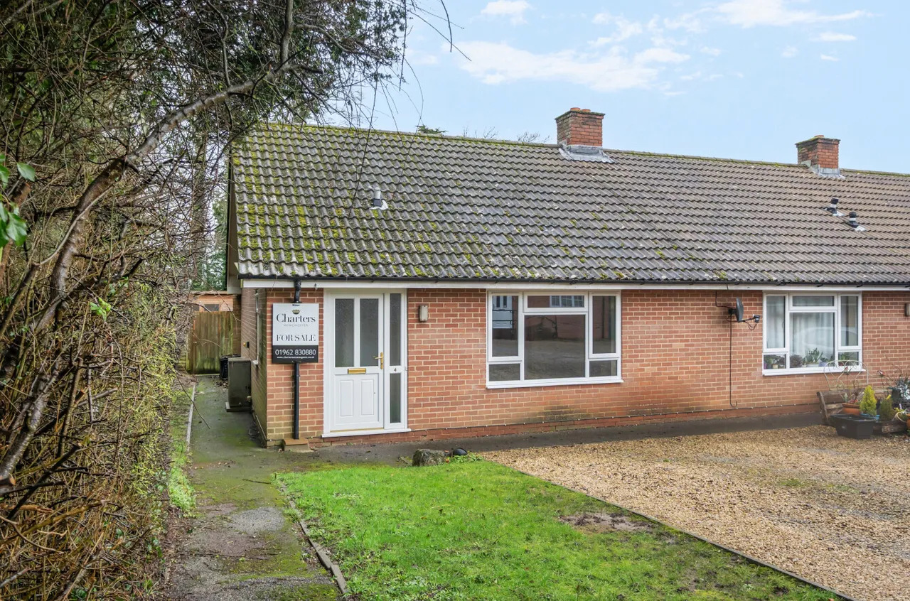 Cobbles Close, Sutton Scotney, SO21, photo 10