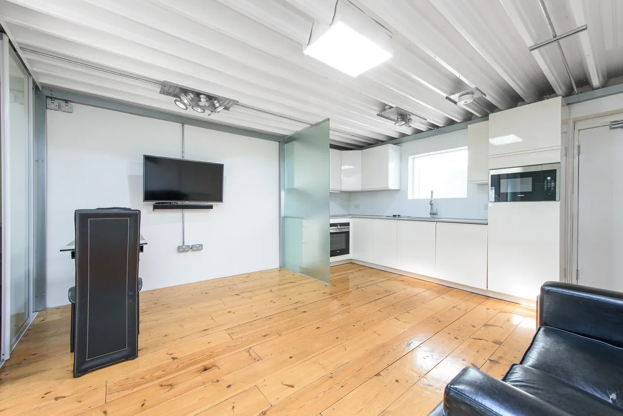 Flat 7, 1 Scout Way, LONDON, photo 3