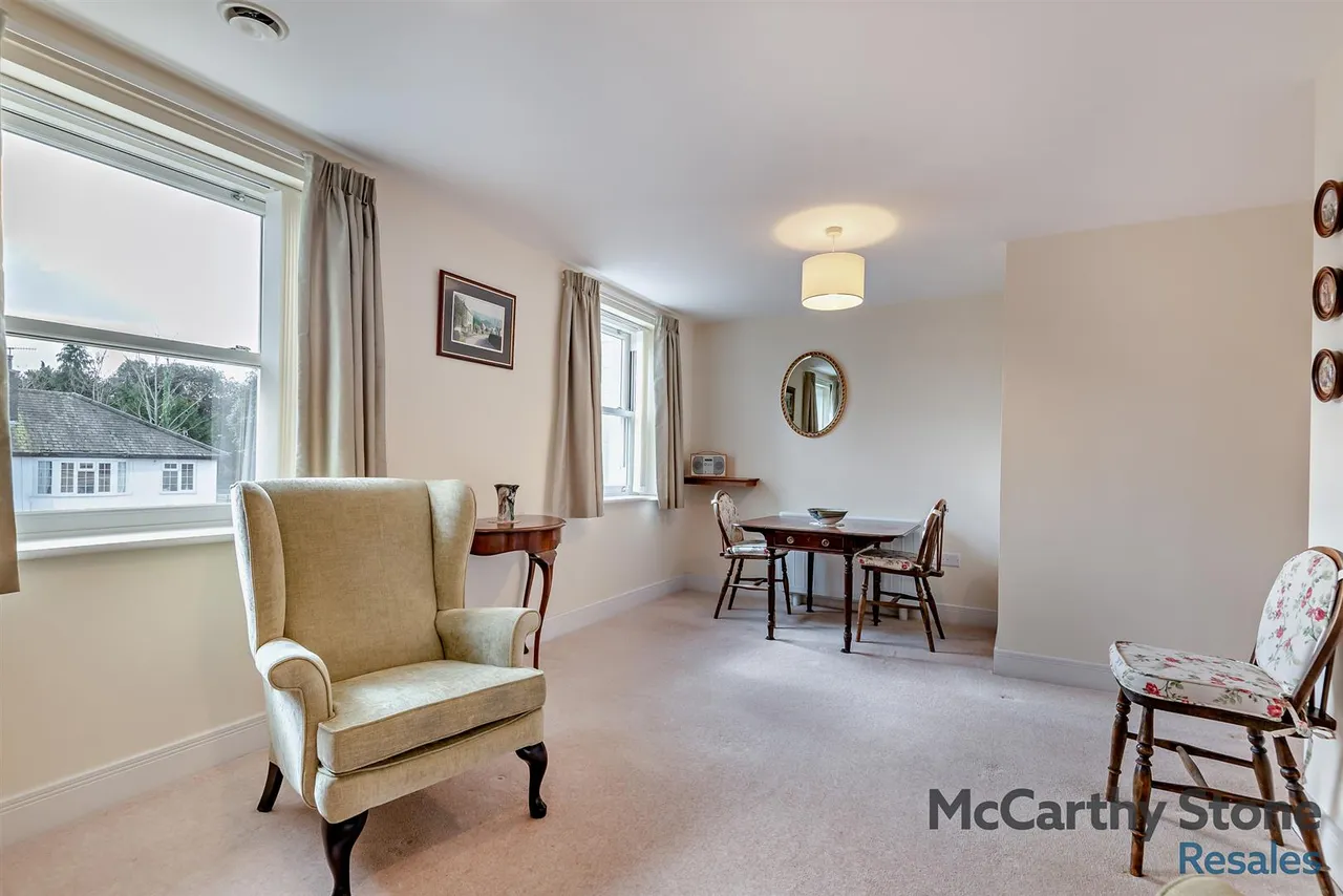 Victoria Road, Malvern, WR14, photo 4