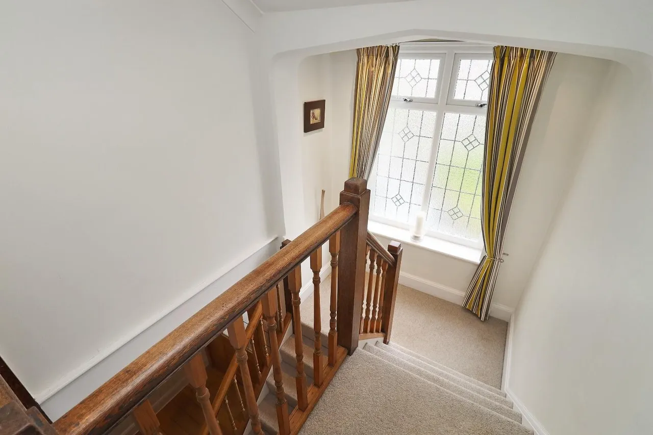 Woodhead Road, Hale, Cheshire WA15 9LD, photo 33