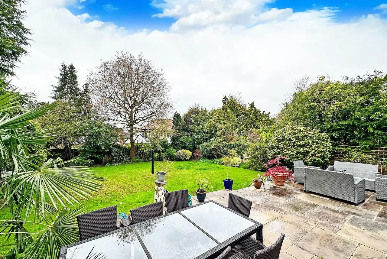 Woodhead Road, Hale, Cheshire WA15 9LD, photo 27