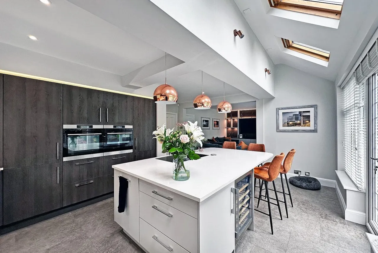 Woodhead Road, Hale, Cheshire WA15 9LD, photo 15