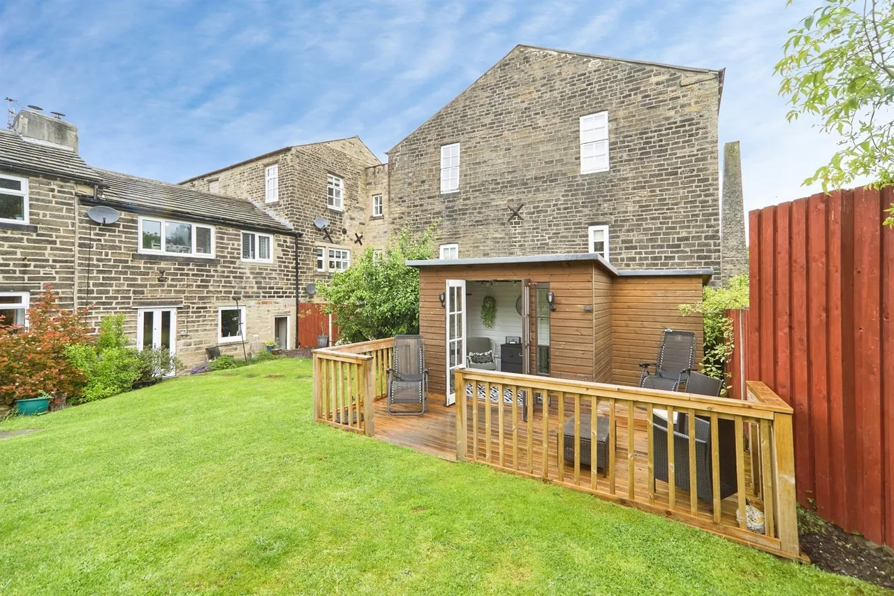 Moss Row, Wilsden, BD15, photo 19